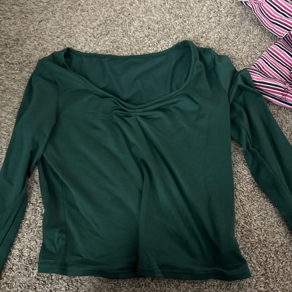 SHEIN Dark Green Long Sleeve Top